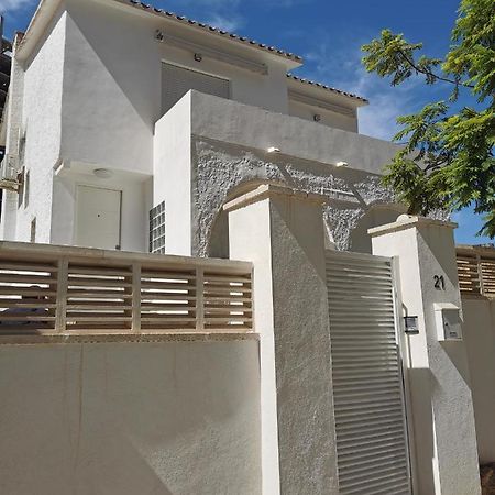 Vila Casa Mya Con Terreno Privado Y Parking Compartido - A 800M De Playa Poniente Benidorm Exteriér fotografie