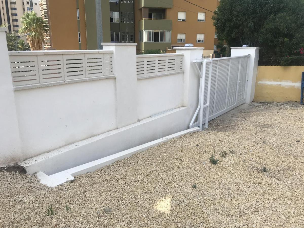 Vila Casa Mya Con Terreno Privado Y Parking Compartido - A 800M De Playa Poniente Benidorm Exteriér fotografie