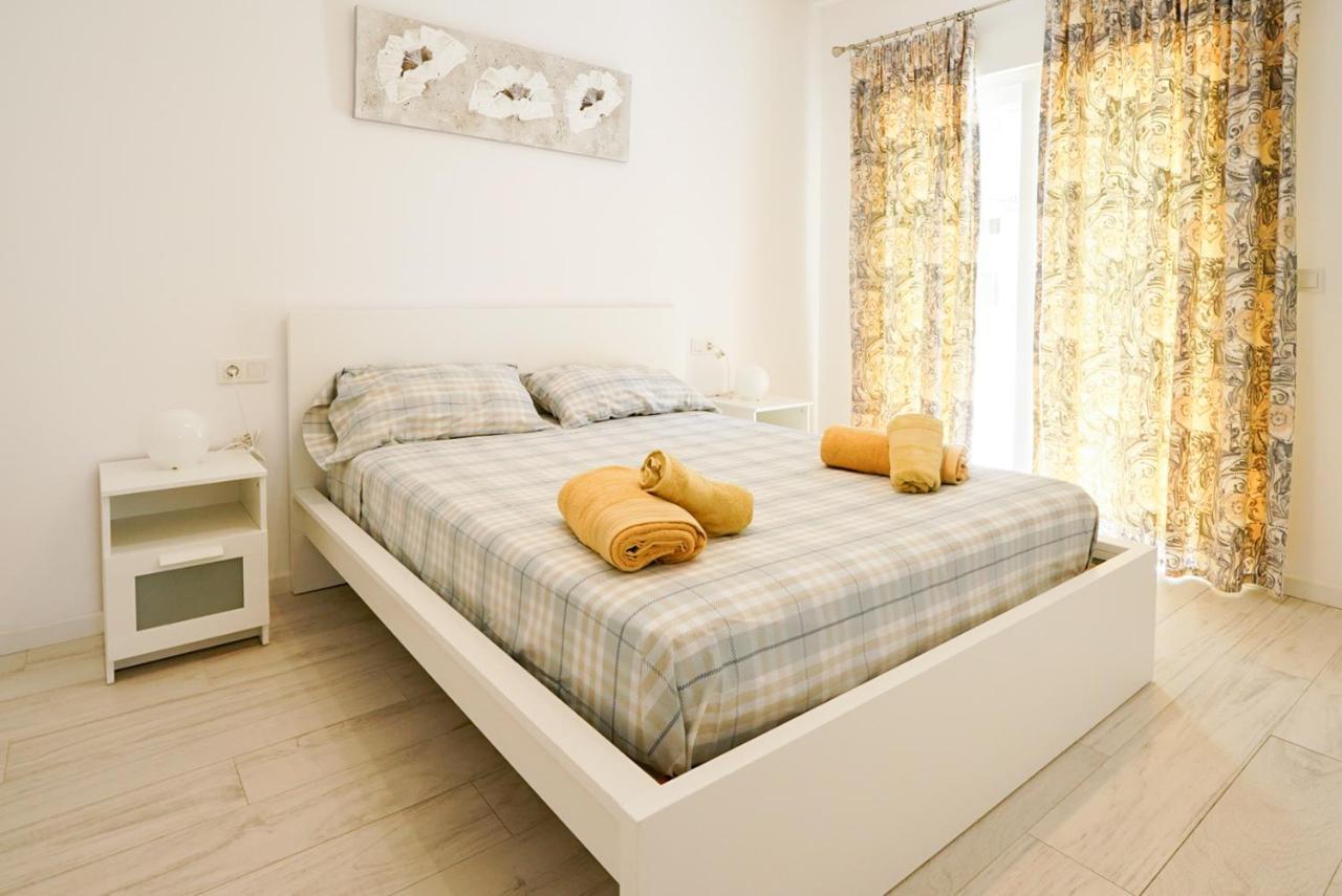 Vila Casa Mya Con Terreno Privado Y Parking Compartido - A 800M De Playa Poniente Benidorm Exteriér fotografie